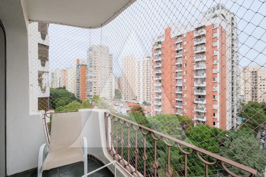 Foto 1 de Apartamento com 4 Quartos à venda, 194m² em Moema, São Paulo