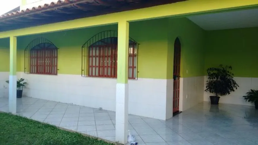 Foto 1 de Casa com 4 Quartos à venda, 184m² em Parque Caravelas, Santana do Paraíso