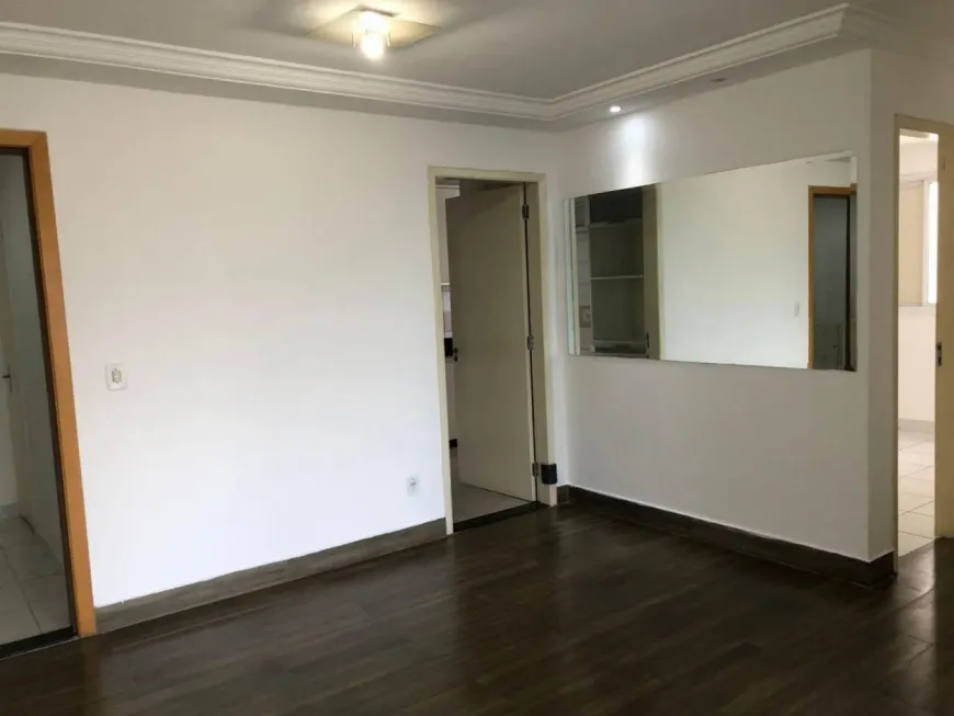 Foto 1 de Apartamento com 3 Quartos à venda, 77m² em Barbalho, Salvador