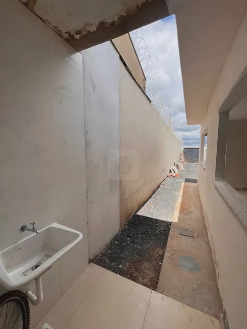 Foto 1 de Casa com 2 Quartos à venda, 53m² em São Jorge, Uberlândia