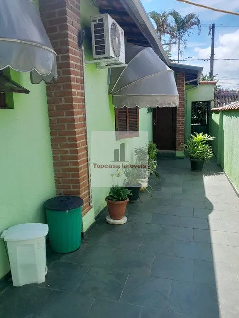 Foto 1 de Casa com 2 Quartos à venda, 200m² em Cidade Dutra, São Paulo