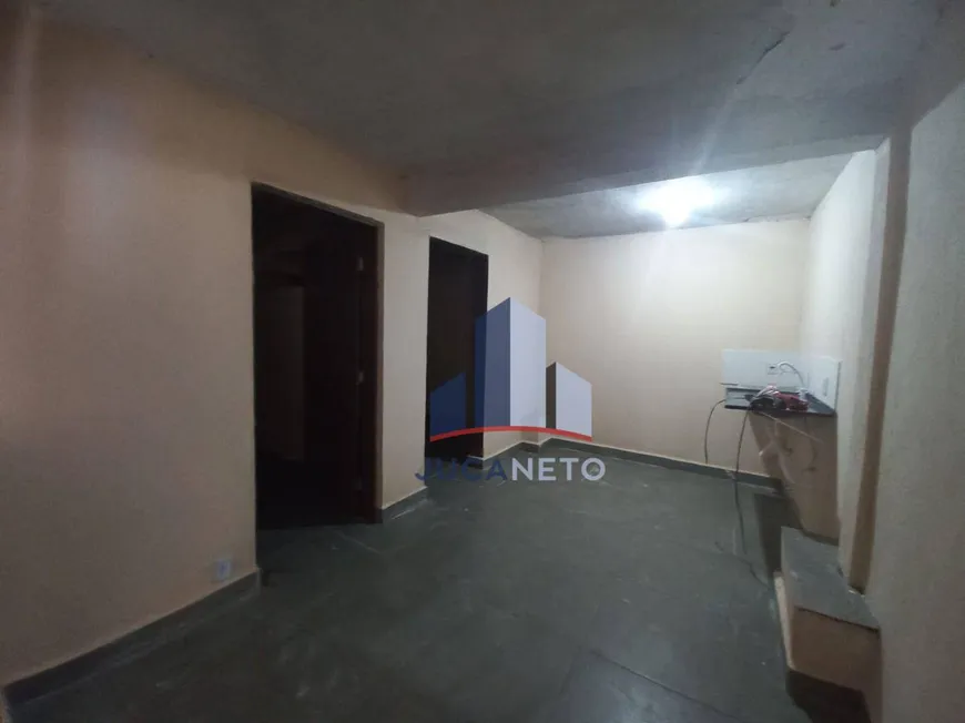 Foto 1 de Casa com 1 Quarto para alugar, 45m² em Jardim Ipê, Mauá