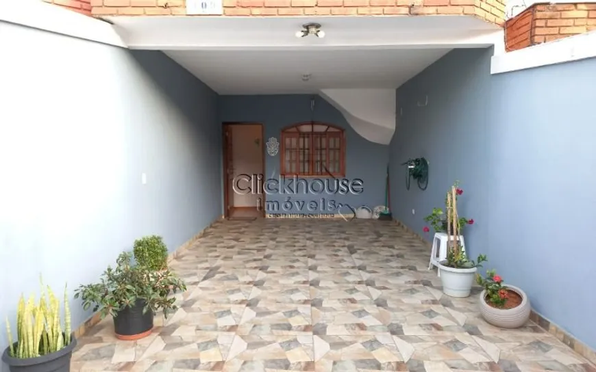 Foto 1 de Casa com 2 Quartos à venda, 90m² em Parque Ipê, São Paulo