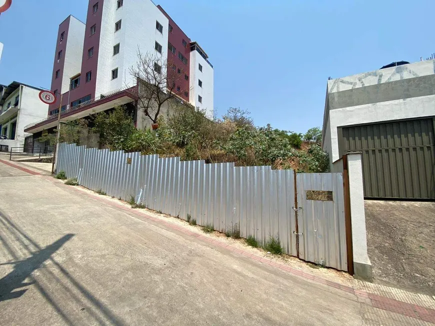 Foto 1 de Lote/Terreno à venda, 722m² em Diamante, Belo Horizonte