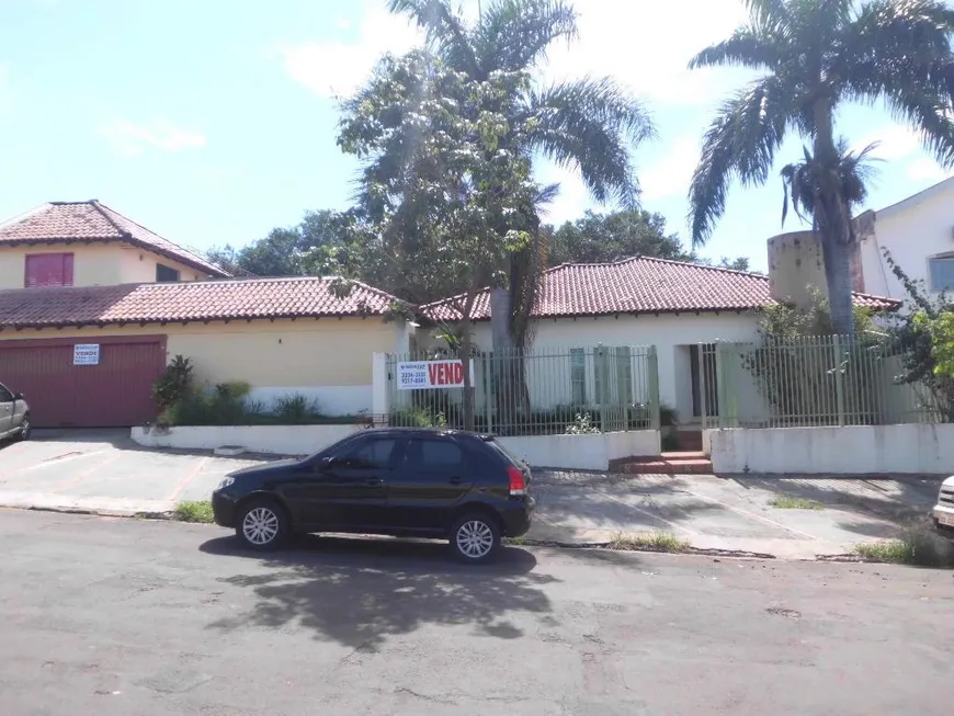 Foto 1 de Casa com 2 Quartos à venda, 420m² em Centro, Campo Grande