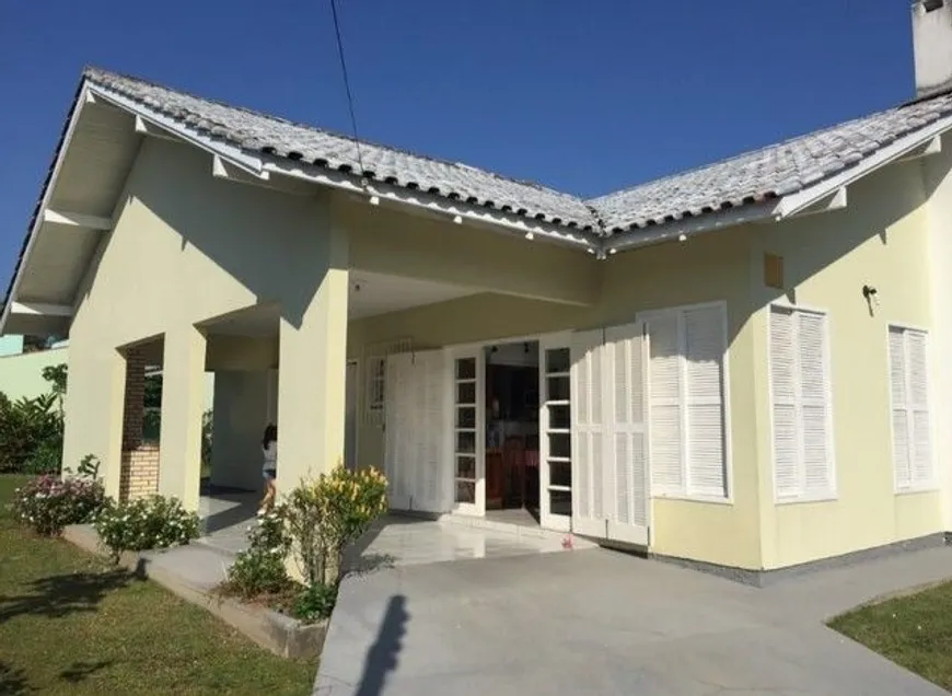 Foto 1 de Casa com 4 Quartos à venda, 200m² em Daniela, Florianópolis