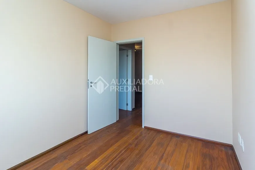 Foto 1 de Apartamento com 2 Quartos à venda, 58m² em Jardim Itú Sabará, Porto Alegre