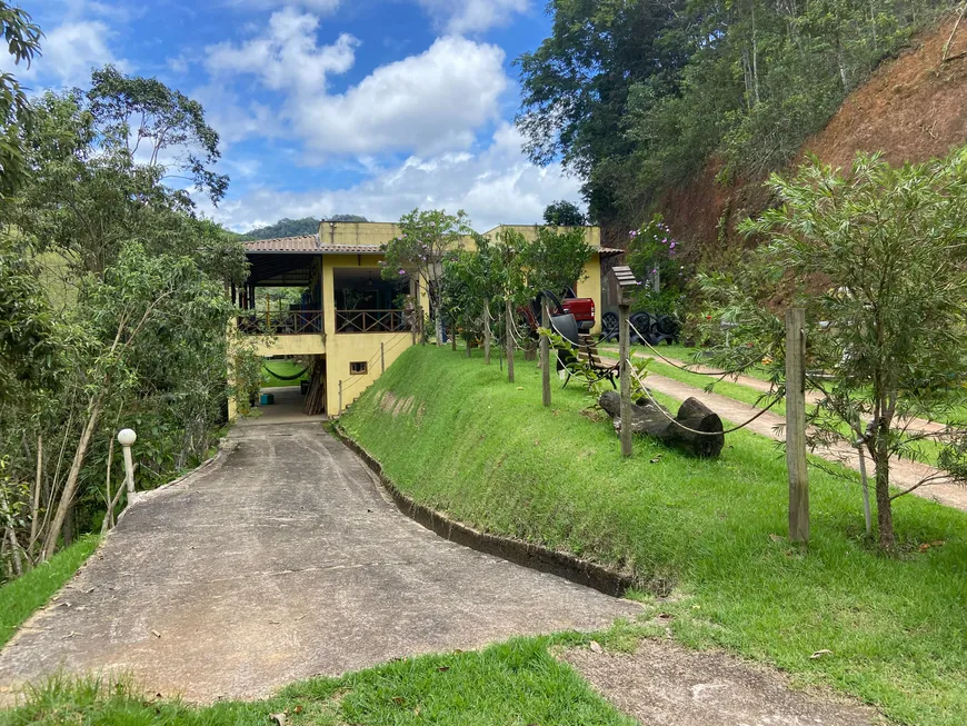 Foto 1 de Fazenda/Sítio com 3 Quartos à venda, 290m² em , Domingos Martins