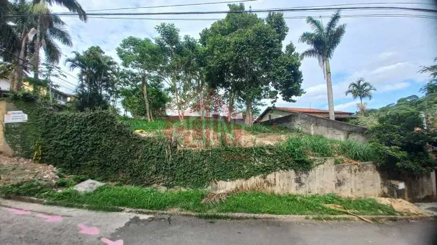 Foto 1 de Lote/Terreno à venda, 757m² em Pendotiba, Niterói