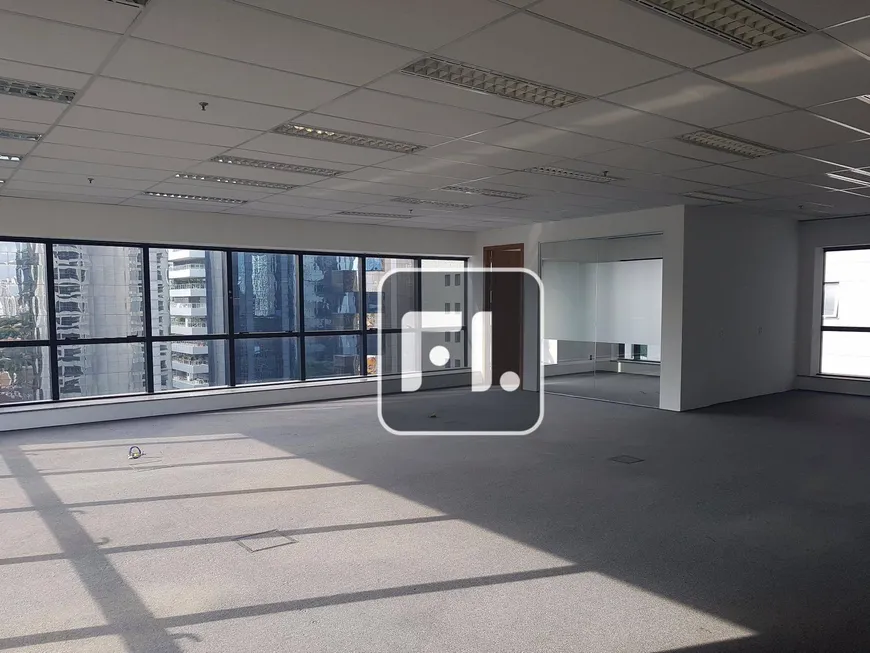 Foto 1 de Sala Comercial para alugar, 400m² em Vila Olímpia, São Paulo