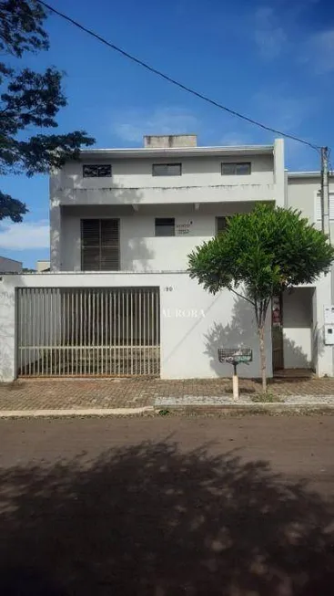 Foto 1 de Sobrado com 4 Quartos à venda, 200m² em Jardim Burle Marx, Londrina