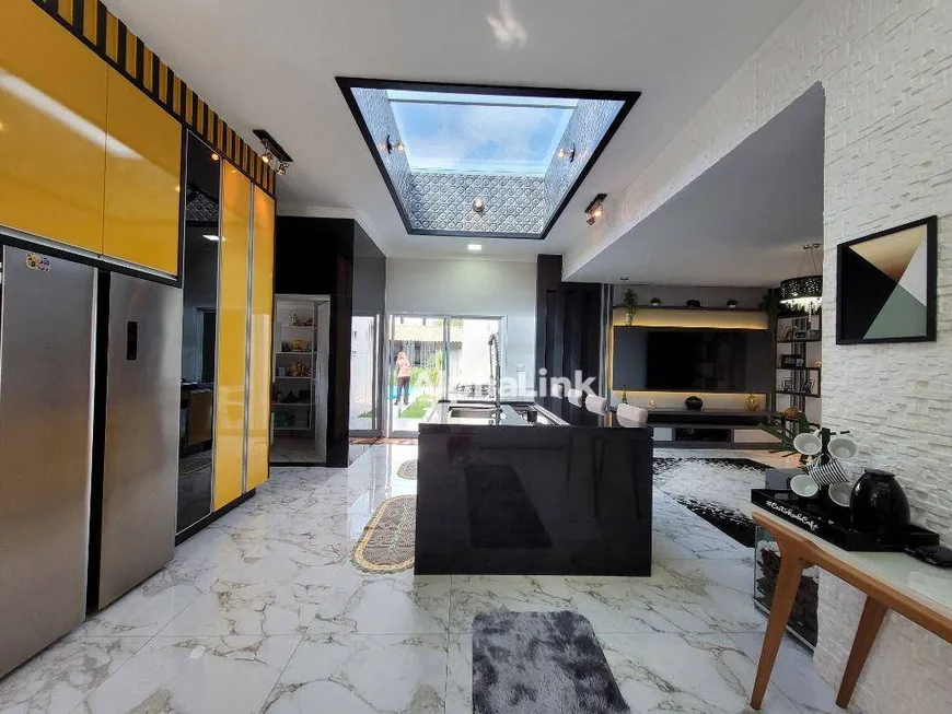 Foto 1 de Casa de Condomínio com 4 Quartos à venda, 281m² em Jandira, Jandira