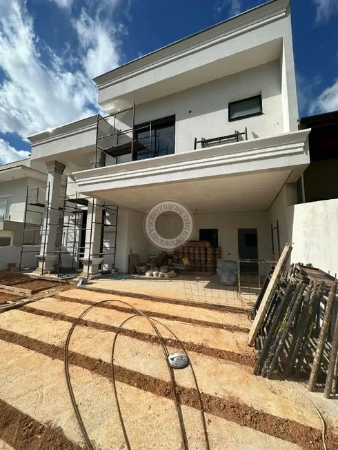 Foto 1 de Casa de Condomínio com 3 Quartos à venda, 356m² em Vila Mike, São Roque