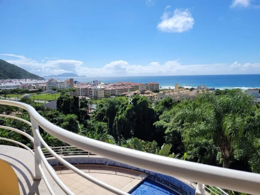 Foto 1 de Sobrado com 4 Quartos à venda, 450m² em Praia Brava, Florianópolis