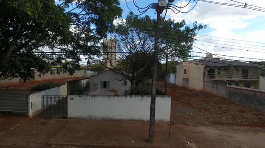 Foto 1 de Lote/Terreno à venda, 420m² em Jardim Aclimação, Maringá