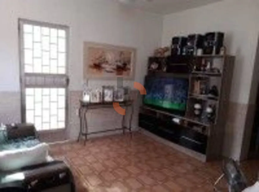 Foto 1 de Casa com 4 Quartos à venda, 150m² em BNH, Mesquita