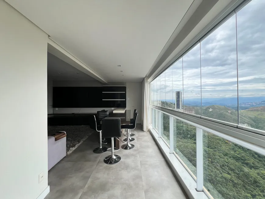 Foto 1 de Apartamento com 4 Quartos à venda, 137m² em Vila da Serra, Nova Lima