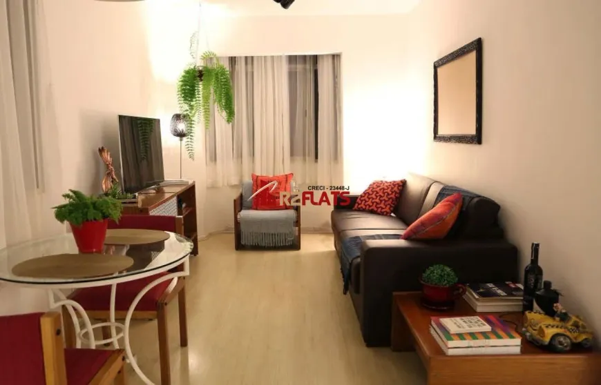 Foto 1 de Flat com 1 Quarto para alugar, 42m² em Vila Nova Conceição, São Paulo