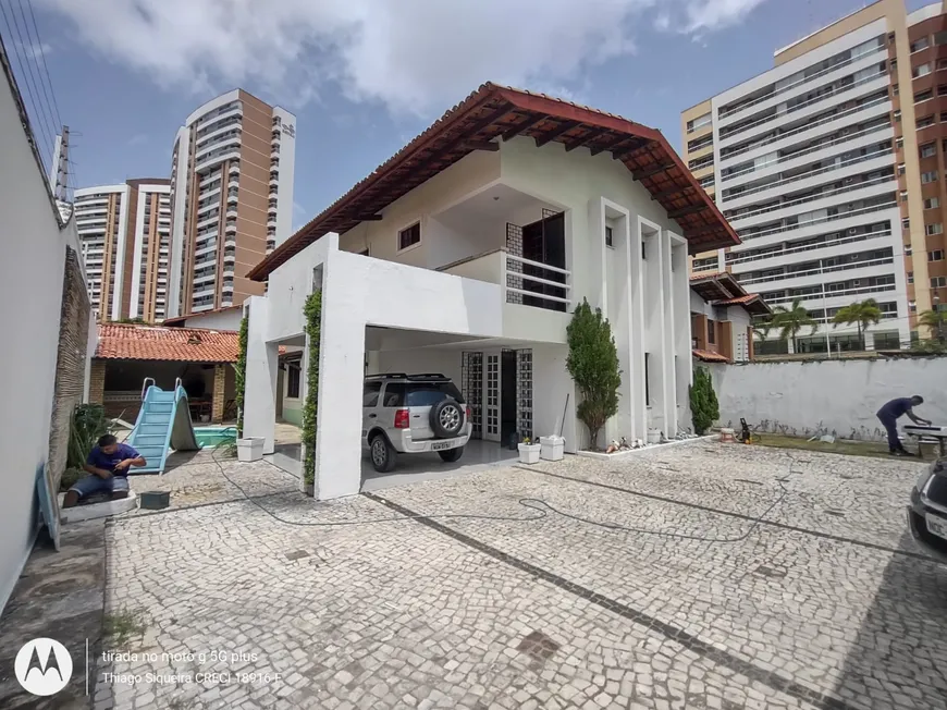 Foto 1 de Casa com 4 Quartos à venda, 230m² em Engenheiro Luciano Cavalcante, Fortaleza