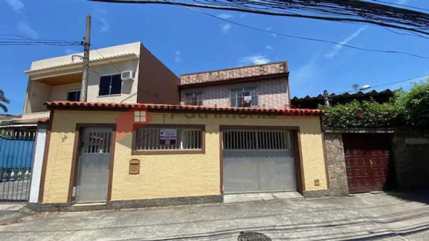 Foto 1 de Casa com 3 Quartos à venda, 140m² em Braz de Pina, Rio de Janeiro