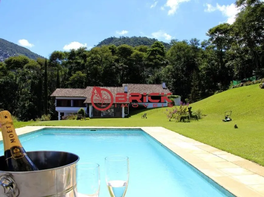 Foto 1 de Fazenda/Sítio com 6 Quartos à venda, 550m² em Vargem Grande, Teresópolis