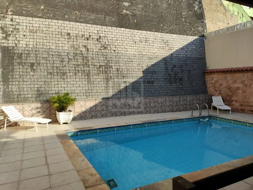 Foto 1 de Casa com 4 Quartos à venda, 585m² em Cacuia, Rio de Janeiro