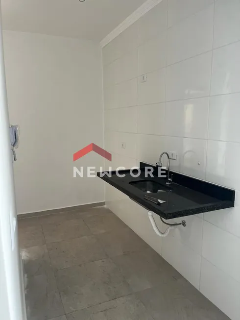 Foto 1 de Apartamento com 2 Quartos à venda, 42m² em Parque Sevilha, São Paulo