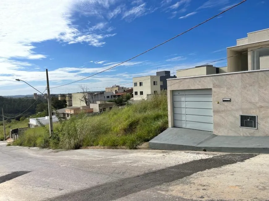 Foto 1 de Casa com 3 Quartos à venda, 86m² em Portal das Acácias, Pedro Leopoldo