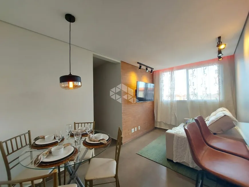 Foto 1 de Apartamento com 2 Quartos à venda, 44m² em Humaitá, Porto Alegre