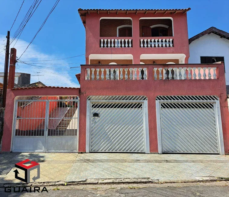 Foto 1 de Sobrado com 5 Quartos à venda, 258m² em Vila Vitoria, Santo André