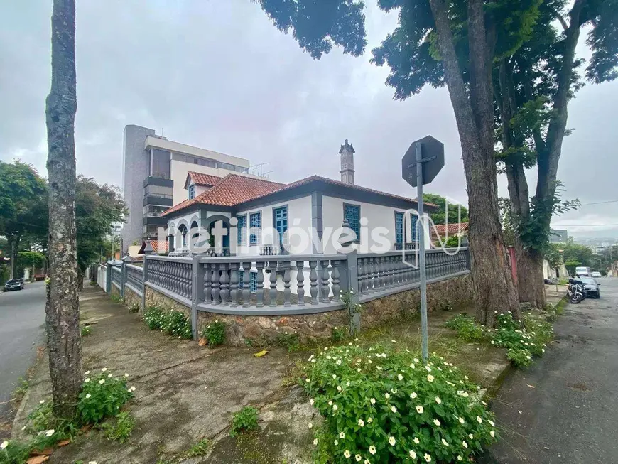 Foto 1 de Casa com 3 Quartos à venda, 447m² em Santa Rosa, Belo Horizonte