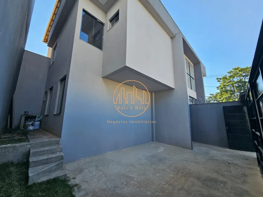 Foto 1 de Casa com 3 Quartos à venda, 100m² em Sapucaias III, Contagem