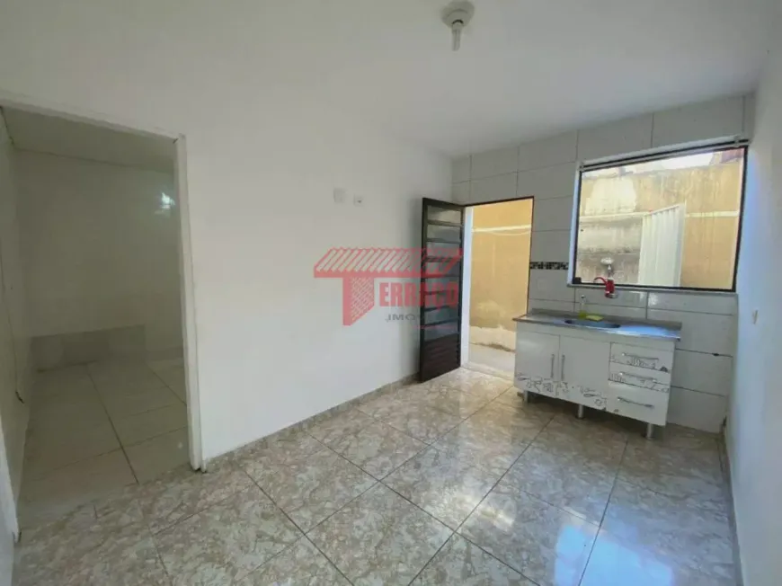 Foto 1 de Casa de Condomínio com 1 Quarto para alugar, 30m² em Jardim Teles de Menezes, Santo André