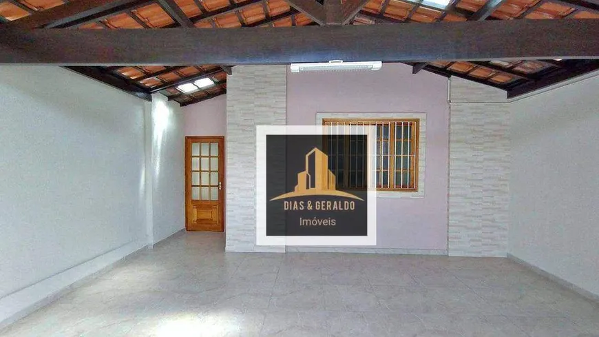 Foto 1 de Casa com 2 Quartos à venda, 70m² em Jardim Oriente, São José dos Campos