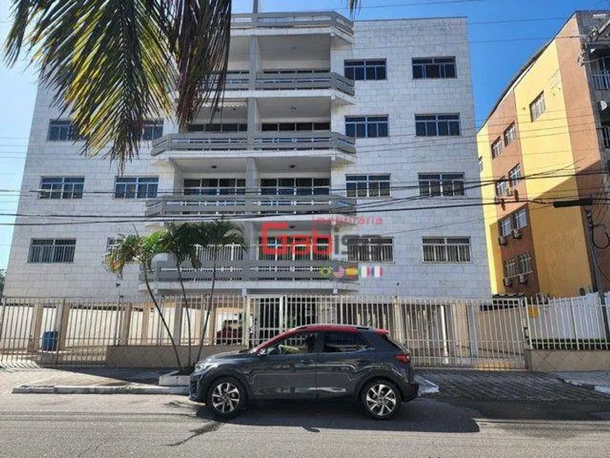 Foto 1 de Apartamento com 3 Quartos à venda, 140m² em Centro, Cabo Frio