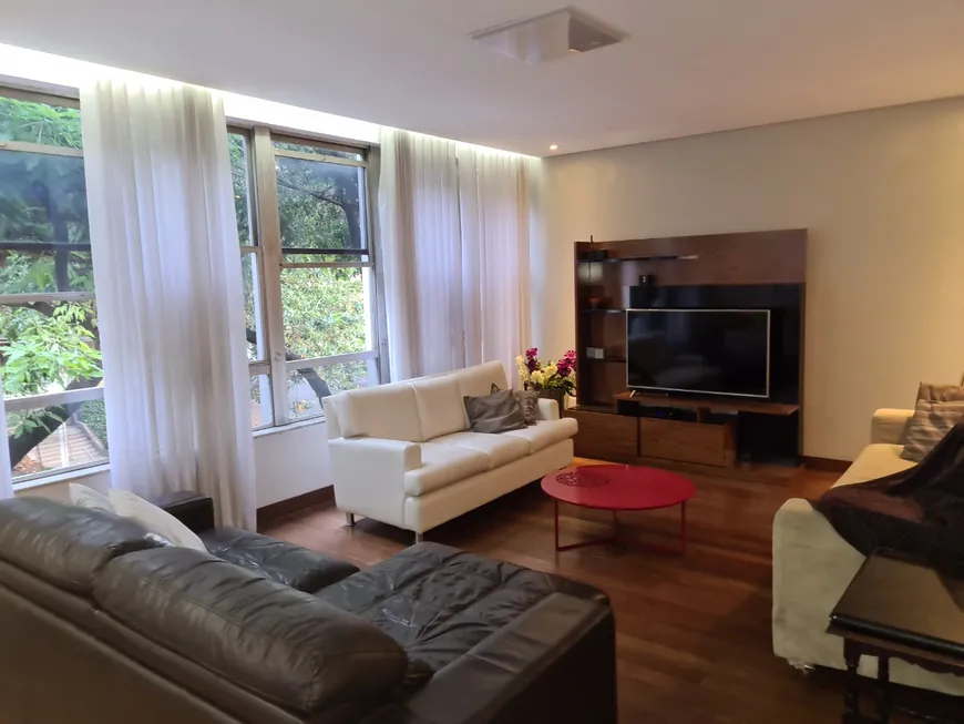 Foto 1 de Apartamento com 4 Quartos à venda, 296m² em Santo Antônio, Belo Horizonte