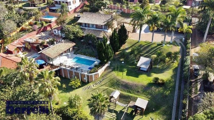 Foto 1 de Casa com 4 Quartos para venda ou aluguel, 1300m² em Serrinha, Bragança Paulista