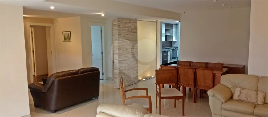Foto 1 de Apartamento com 3 Quartos à venda, 145m² em Moema, São Paulo