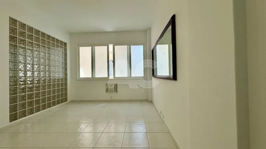 Foto 1 de Apartamento com 3 Quartos à venda, 85m² em Ipanema, Rio de Janeiro