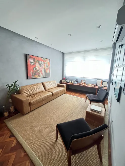 Foto 1 de Apartamento com 3 Quartos para alugar, 123m² em Copacabana, Rio de Janeiro