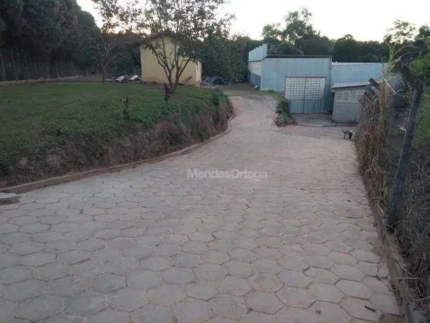 Foto 1 de Galpão/Depósito/Armazém para venda ou aluguel, 860m² em Inhayba, Sorocaba