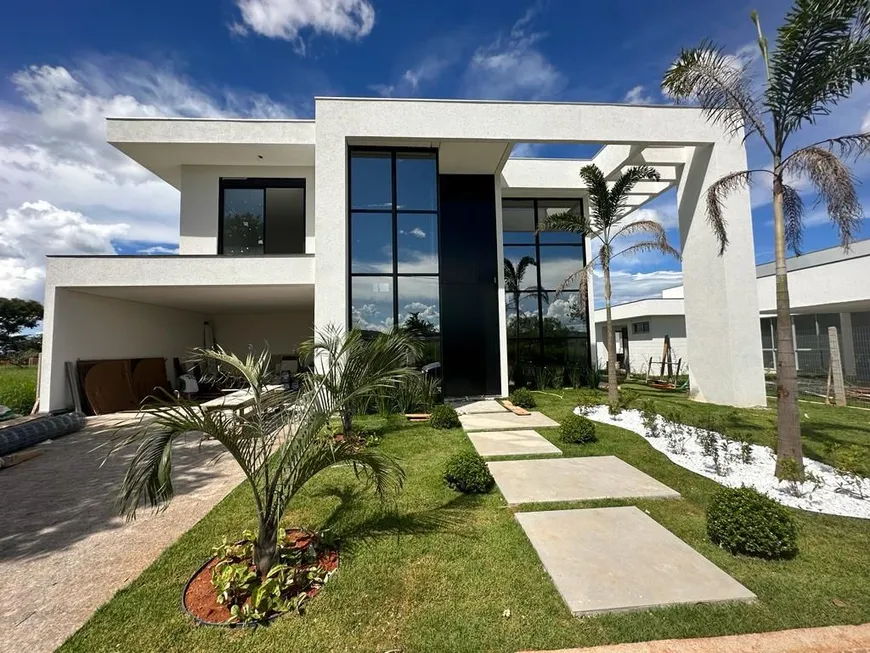 Foto 1 de Casa de Condomínio com 4 Quartos à venda, 340m² em Residencial Vitoria I, Lagoa Santa