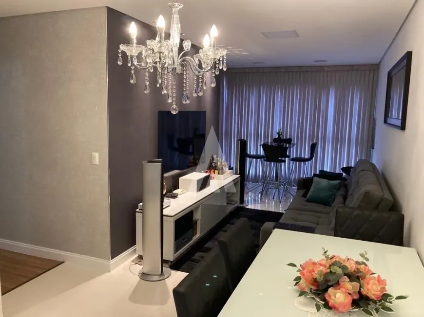 Foto 1 de Apartamento com 3 Quartos à venda, 83m² em Anita Garibaldi, Joinville