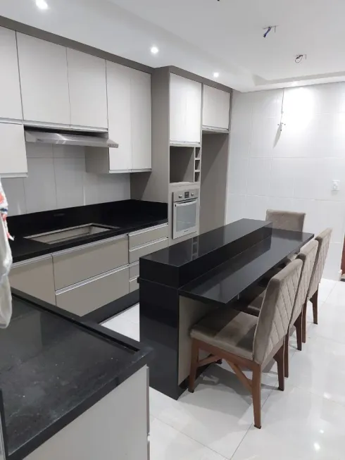 Foto 1 de Casa com 2 Quartos à venda, 96m² em Campo Limpo, São Paulo