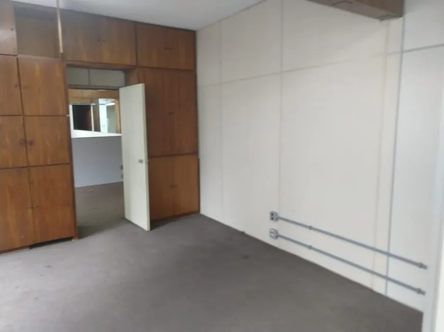 Foto 1 de Sala Comercial com 3 Quartos para alugar, 300m² em Centro, São Paulo