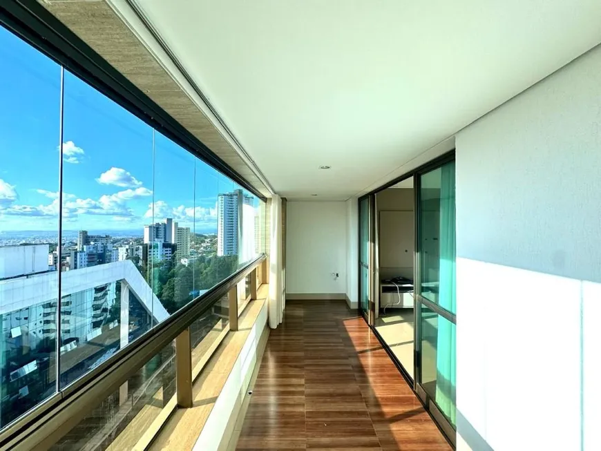 Foto 1 de Apartamento com 4 Quartos à venda, 154m² em Vila da Serra, Nova Lima