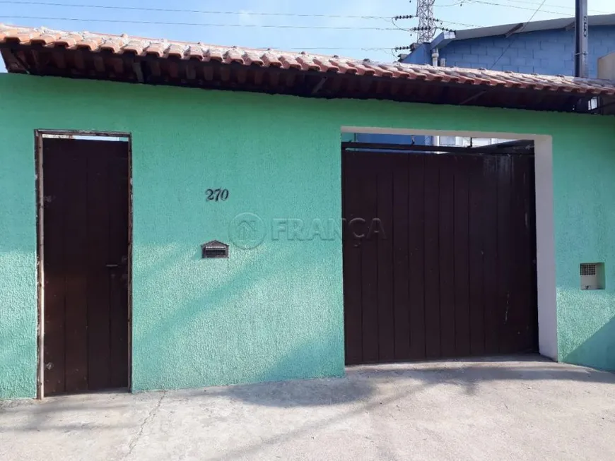 Foto 1 de Sobrado com 3 Quartos à venda, 140m² em Residencial Santa Paula, Jacareí