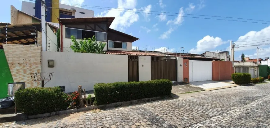 Foto 1 de Casa com 5 Quartos à venda, 398m² em Nova Parnamirim, Parnamirim