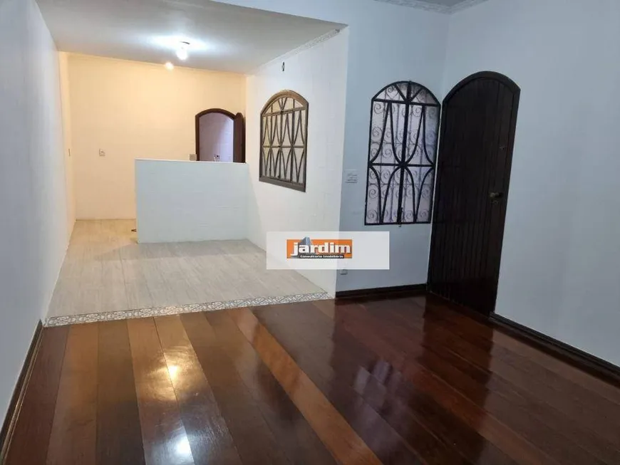 Foto 1 de Sobrado com 3 Quartos para venda ou aluguel, 214m² em Jardim do Mar, São Bernardo do Campo