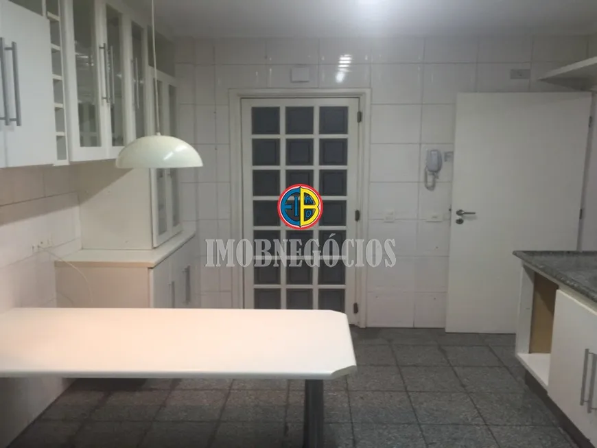 Foto 1 de Apartamento com 3 Quartos à venda, 140m² em Jardim Europa, São Paulo